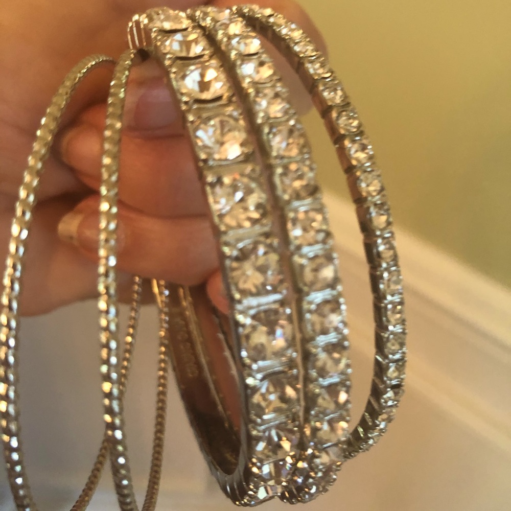 Gorgeous silver plate bangle bracelets (lot of 5)
